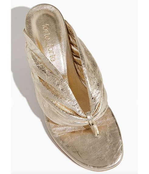 Heeled Laminated Leather Thong Sandals - Silver