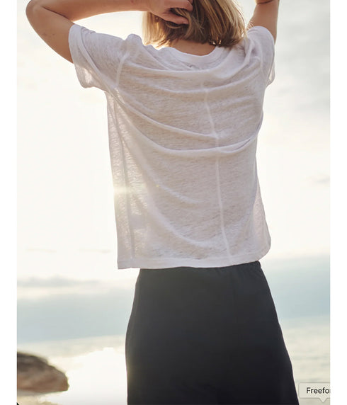 The Linen Perfect Tee - White.