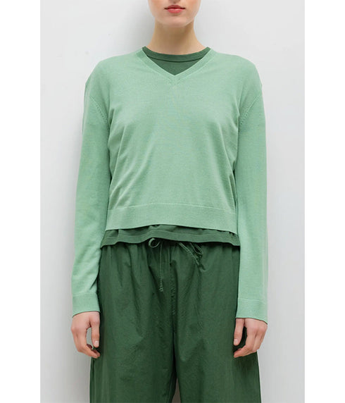 James V Neck - Pistachio